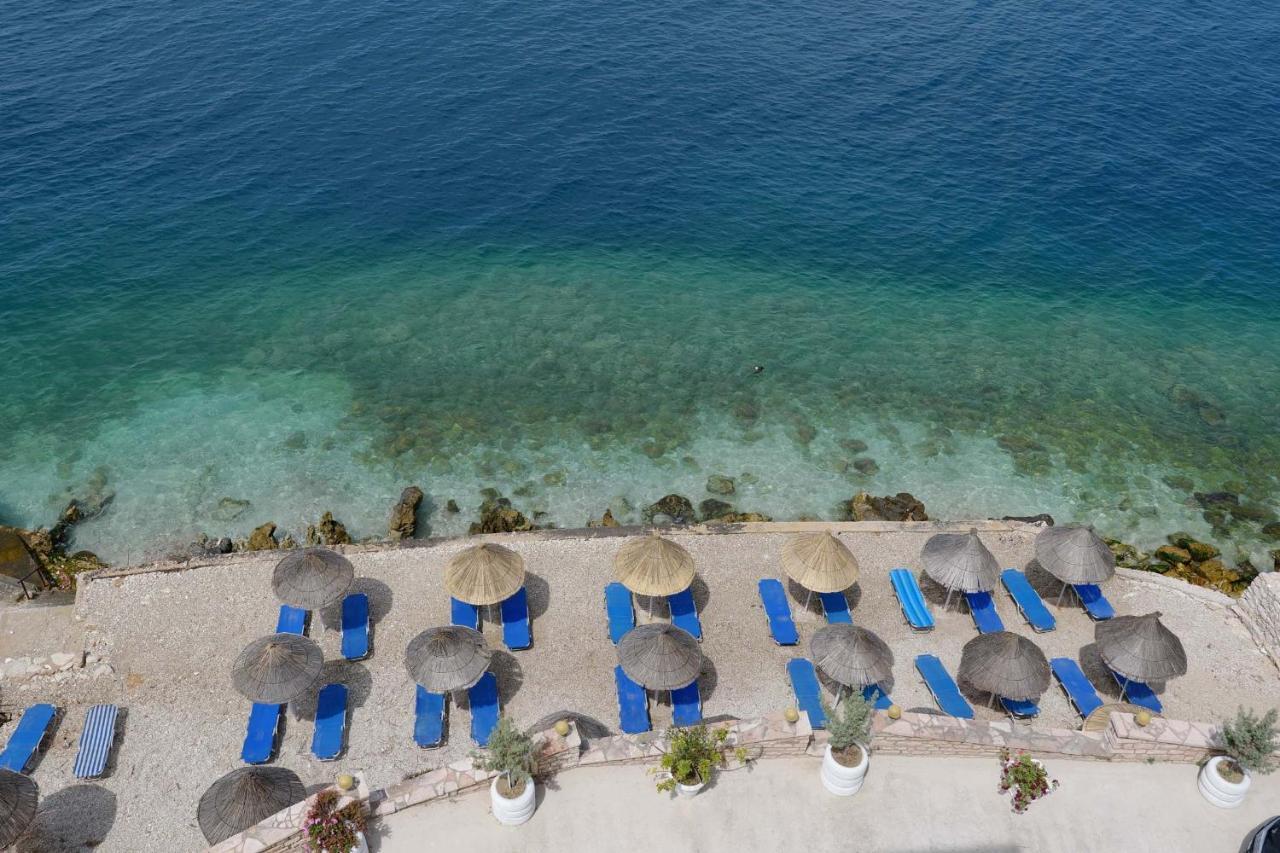 Blue Bay Hotel ซารานเดอ ภายนอก รูปภาพ