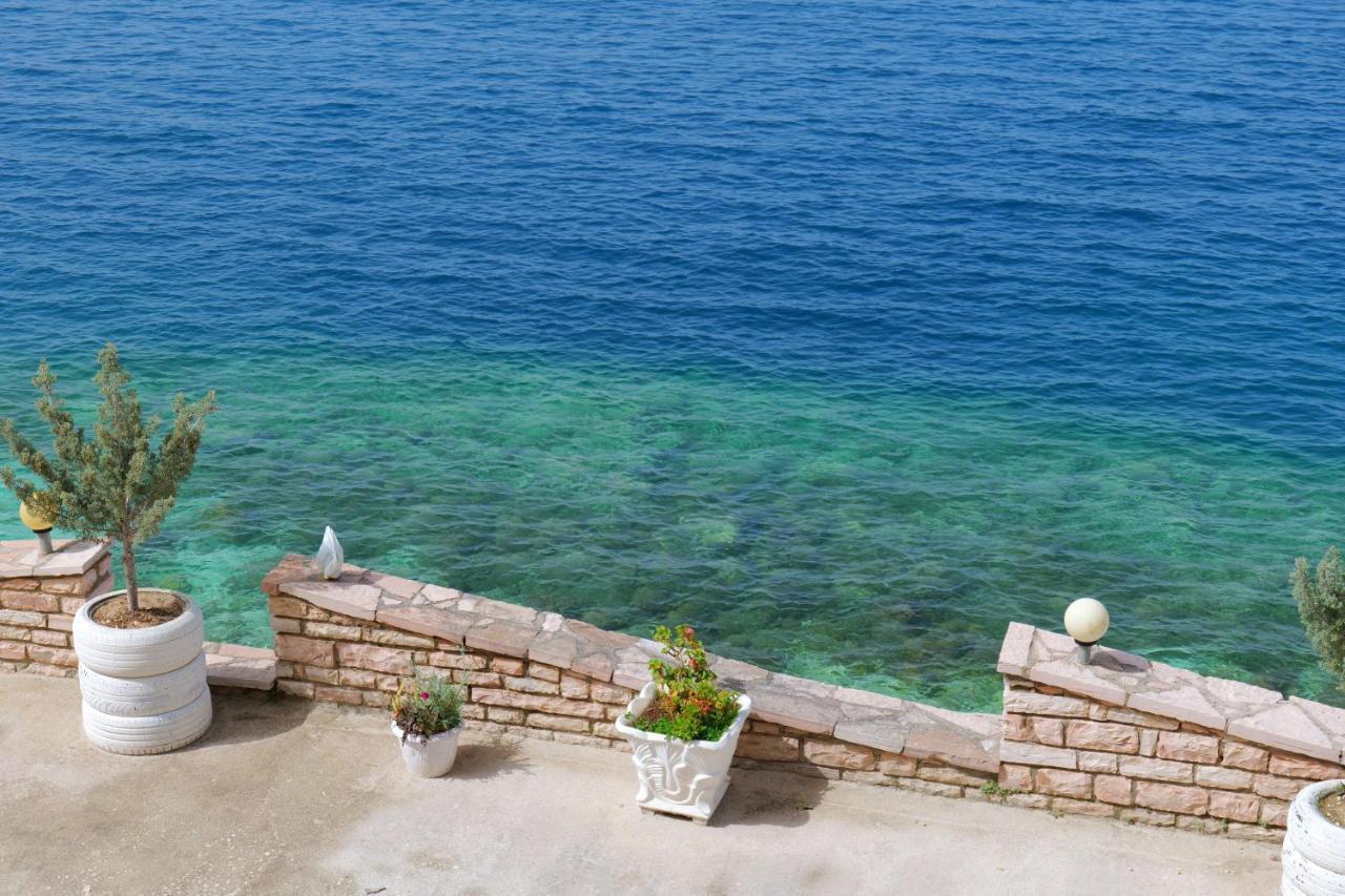 Blue Bay Hotel ซารานเดอ ภายนอก รูปภาพ